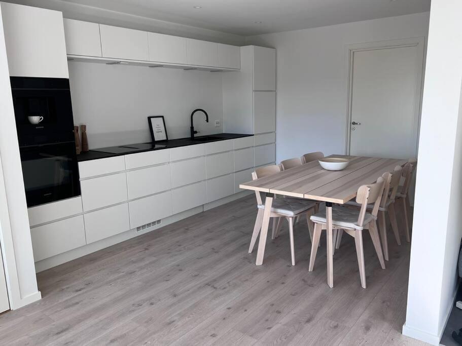 Top Floor Apartment Arossanden 5 A คริสเตียนซานด์ ภายนอก รูปภาพ
