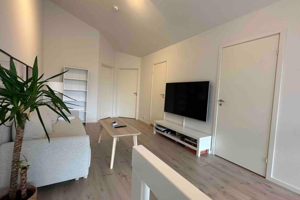 Top Floor Apartment Arossanden 5 A คริสเตียนซานด์ ภายนอก รูปภาพ